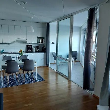 In Great Location Kotimaailma Apartment *