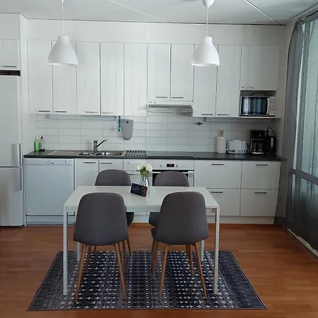 In Great Location Kotimaailma Apartment